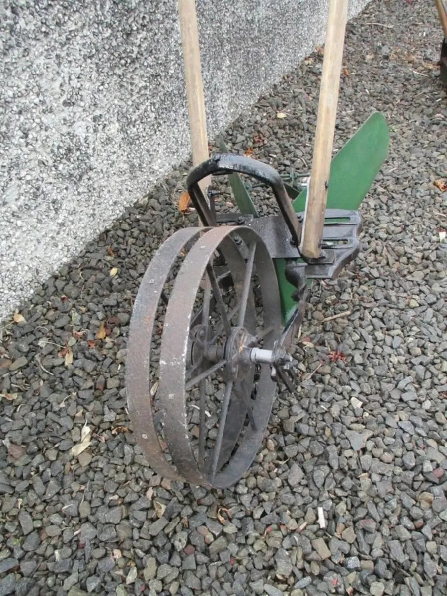 Antique Planet Junior Hand Plough - Image 2