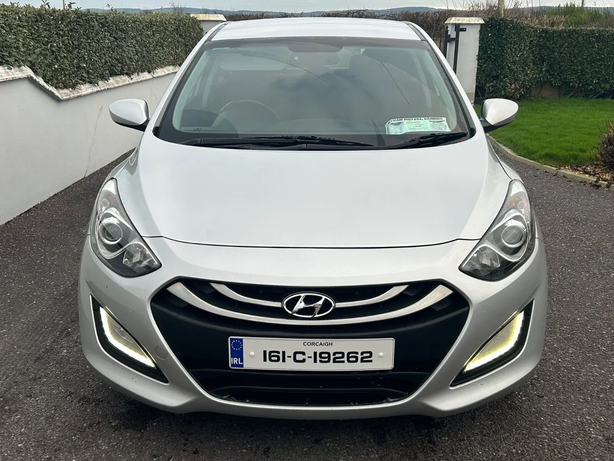 Hyundai i30 2016 low miles NCT tax - Image 2