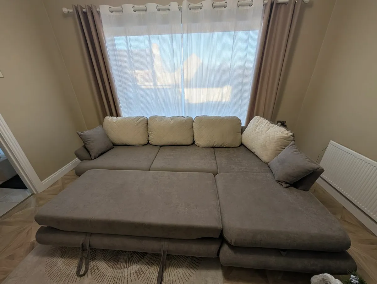 Brand New Large Corner Sofa Bed – Modern Design – - Image 2