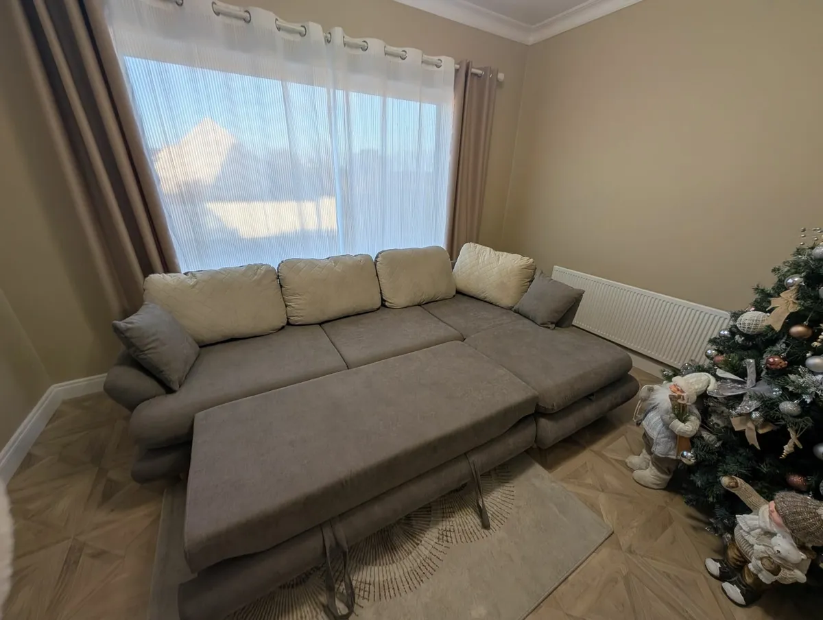 Brand New Large Corner Sofa Bed – Modern Design – - Image 3