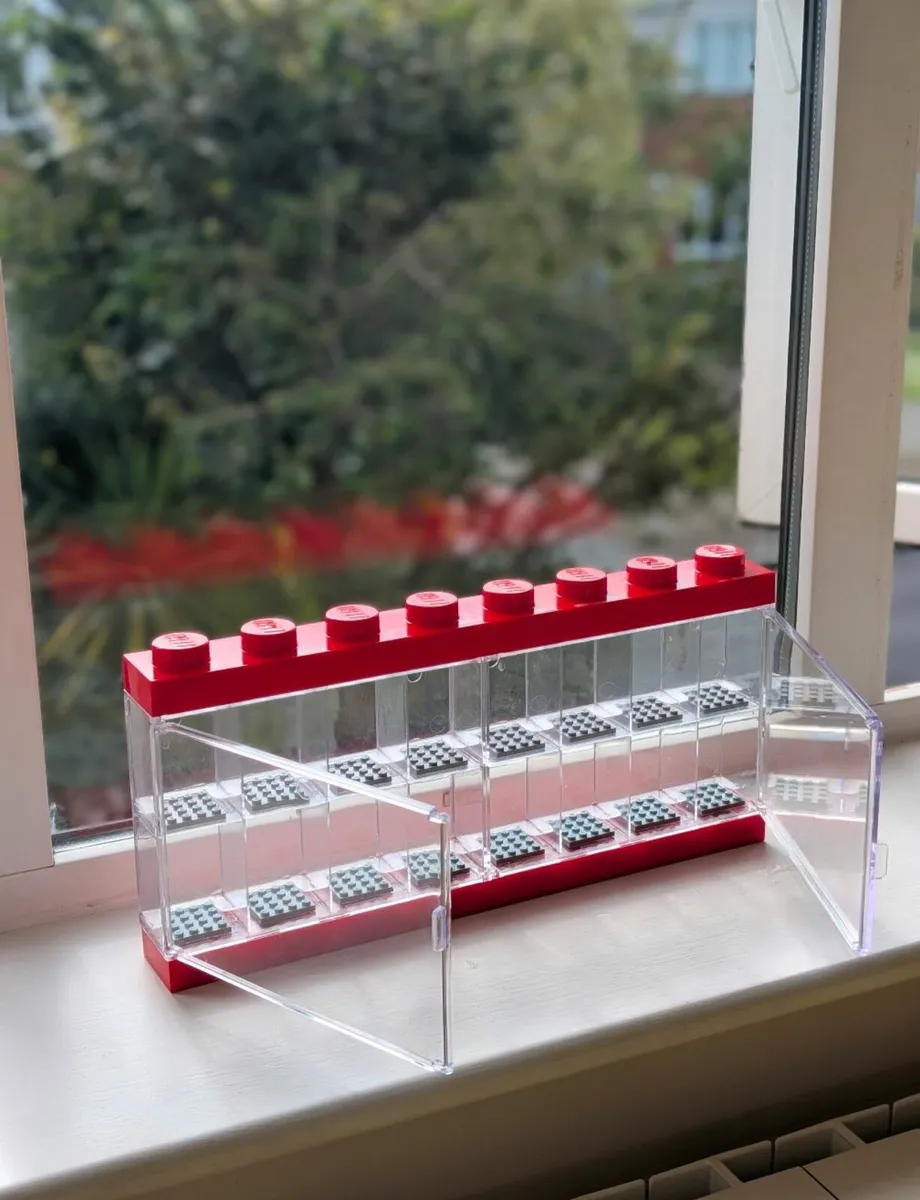 LEGO minifigures display case - Image 1