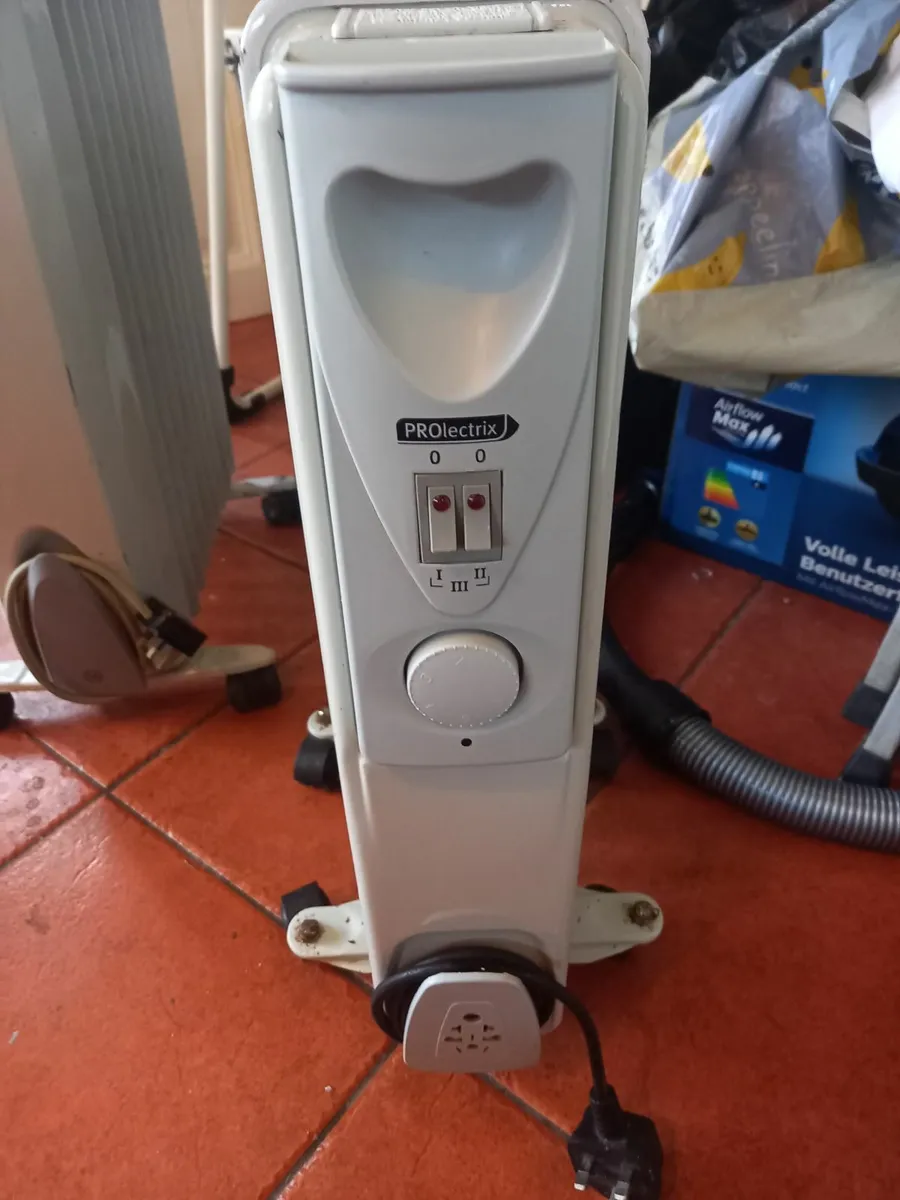 4 Plug in Electric oil Heaters - Image 4