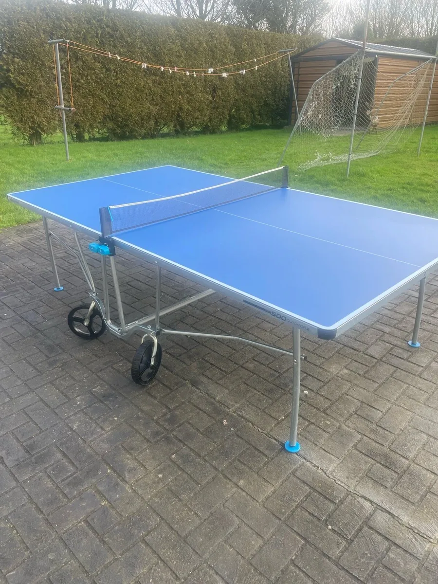 Table tennis table - Image 1