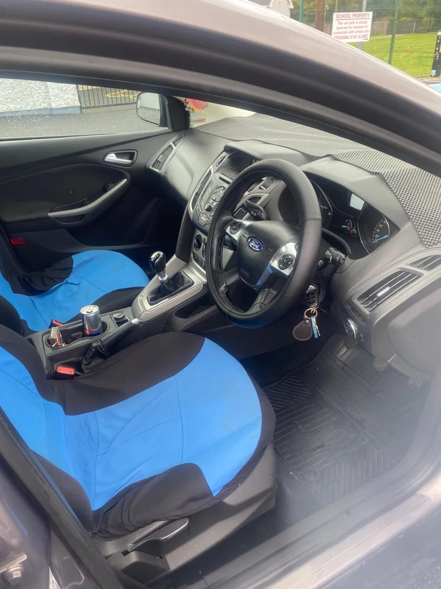 Ford Focus 2014 - Image 2