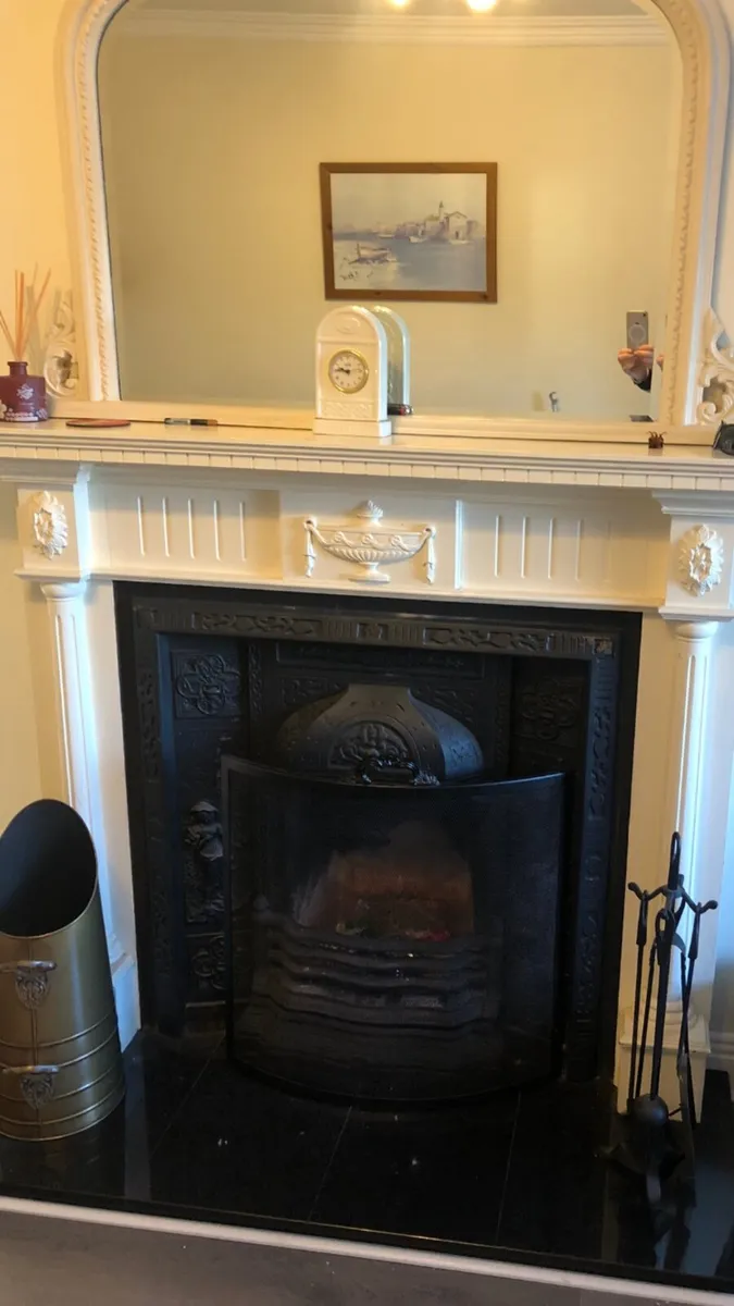 Cast Iron fireplace & mantelpiece