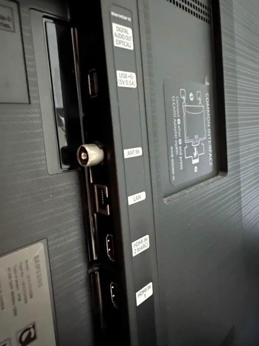 Tv Samsung 43 Inches - Image 2