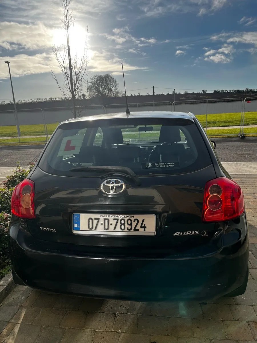 2007 Automatic Toyota Auris 1.6 Petrol - Image 2