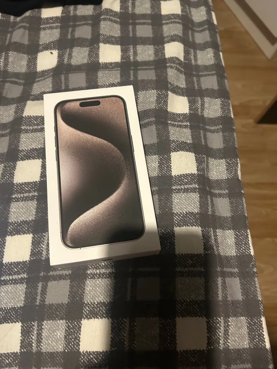 iPhone 15 pro - Image 3