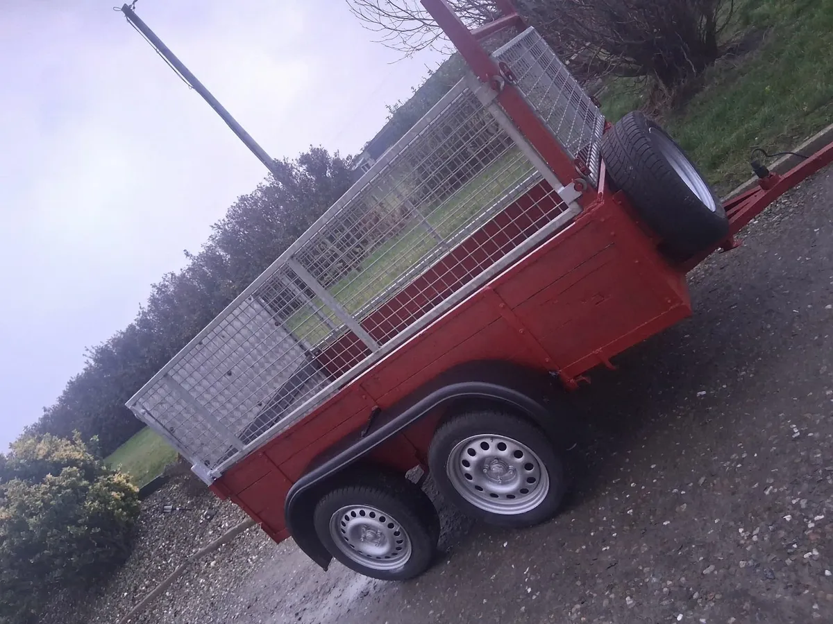 Trailer 8x4 - Image 1