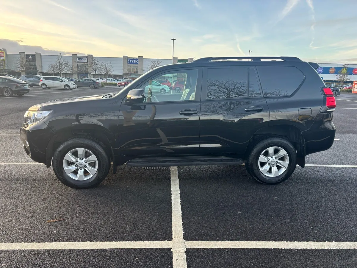 Land Cruiser - Image 4