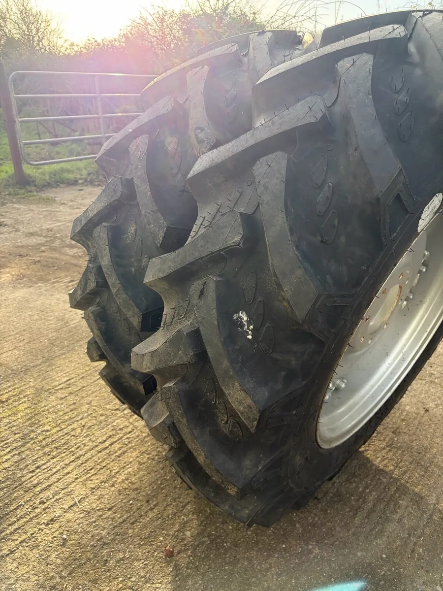 13.6 28 tractor tyres and rims - Image 3