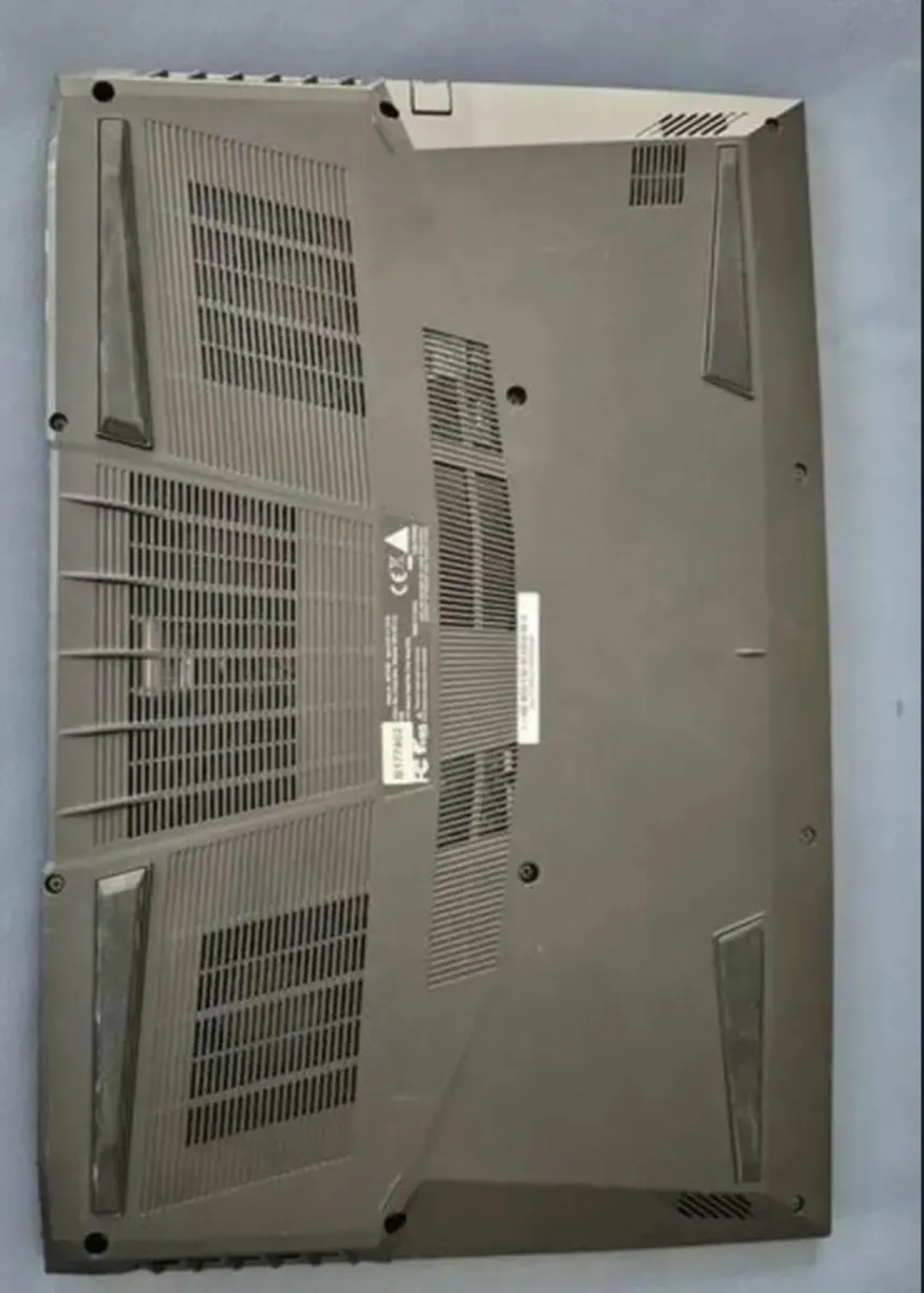 17.3" Gaming Laptop, doesn't turn ON. - Image 3