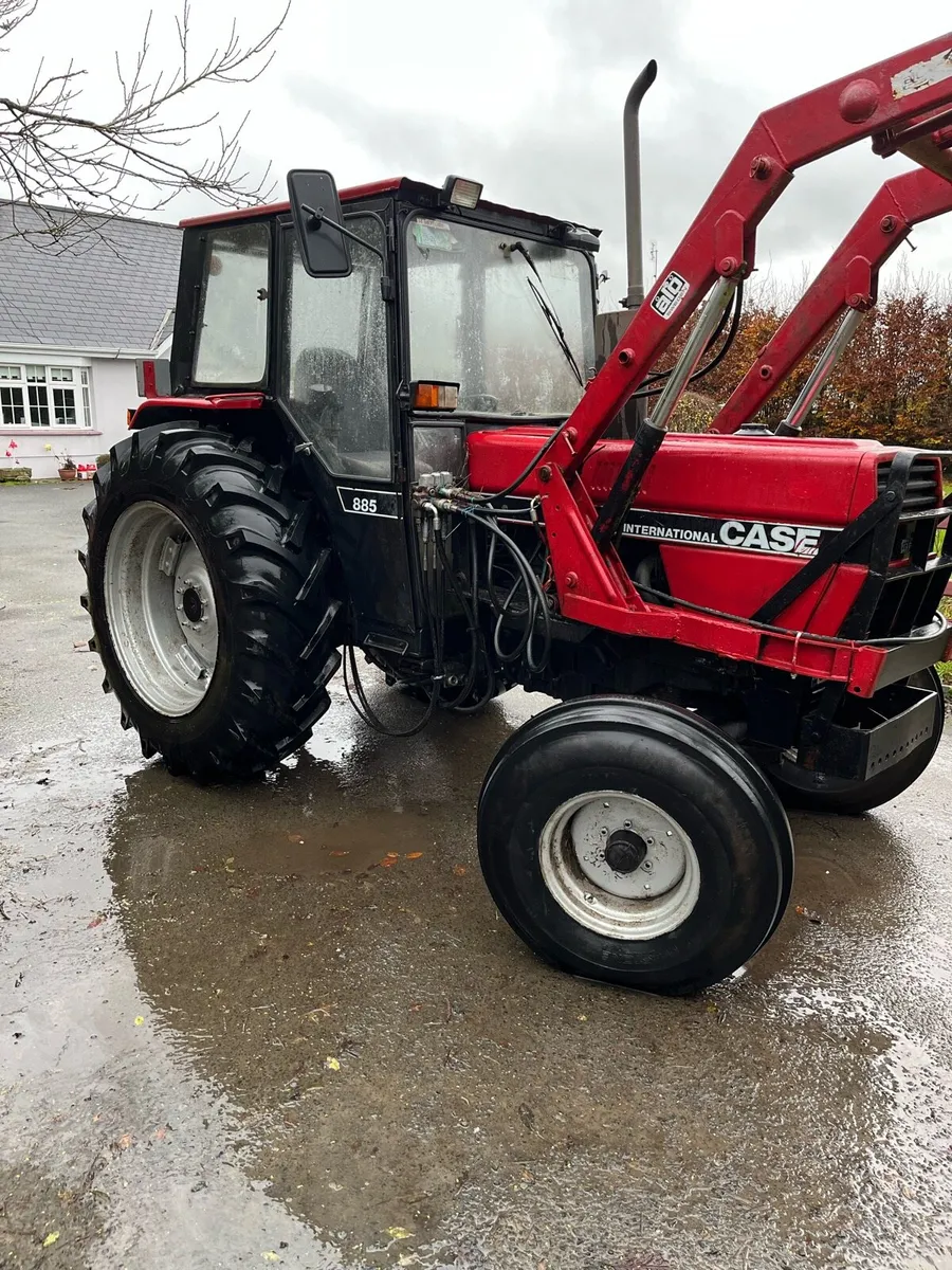 Case international 885 - Image 3
