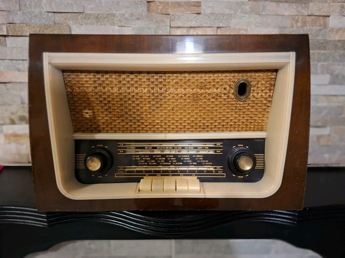 Vintage British made Tube Radio - Image 1
