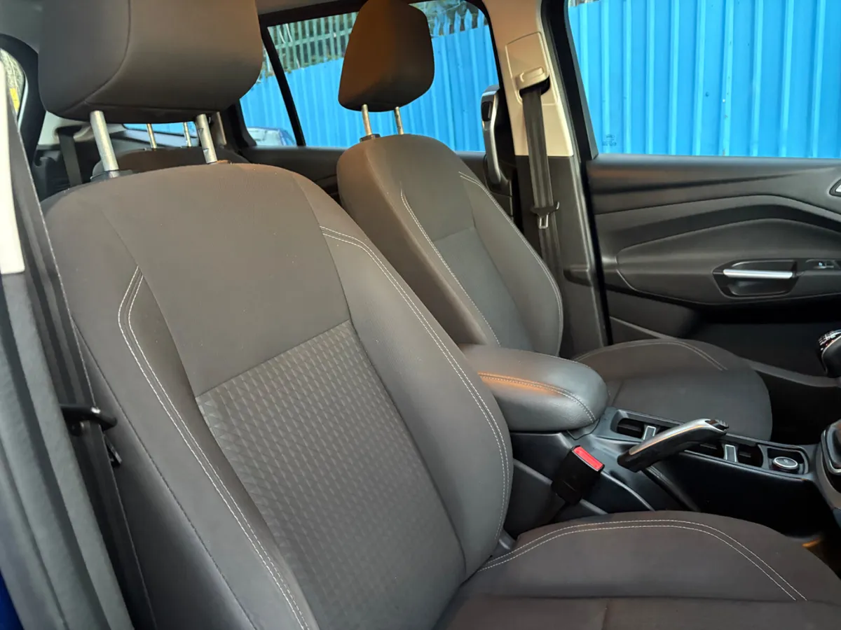 7 SEATER C-Max 2016 SUPER LOW KM - Image 3