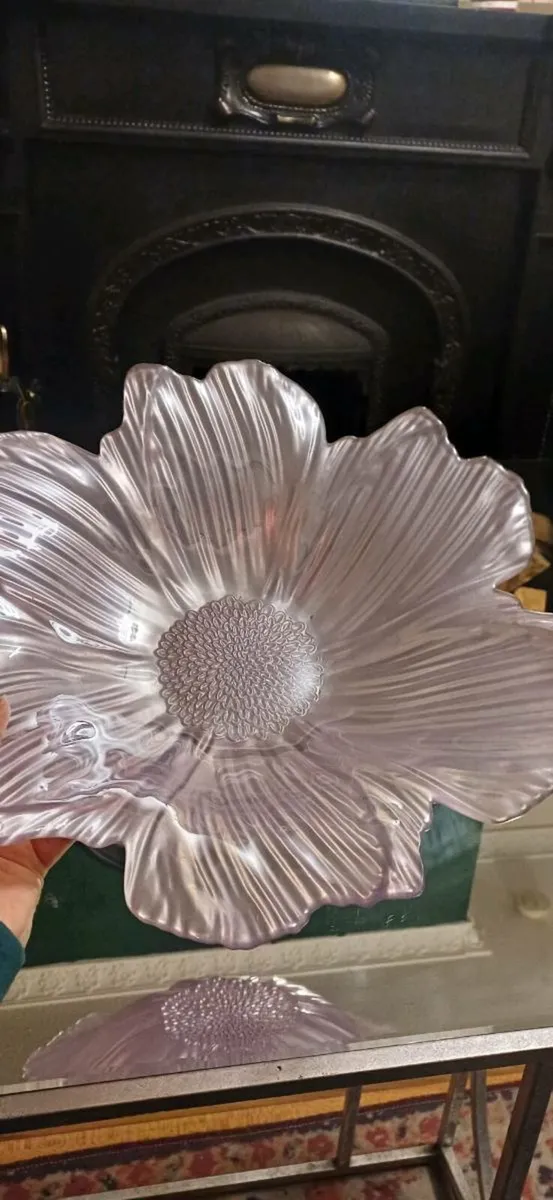 Decorative bowl - Image 1