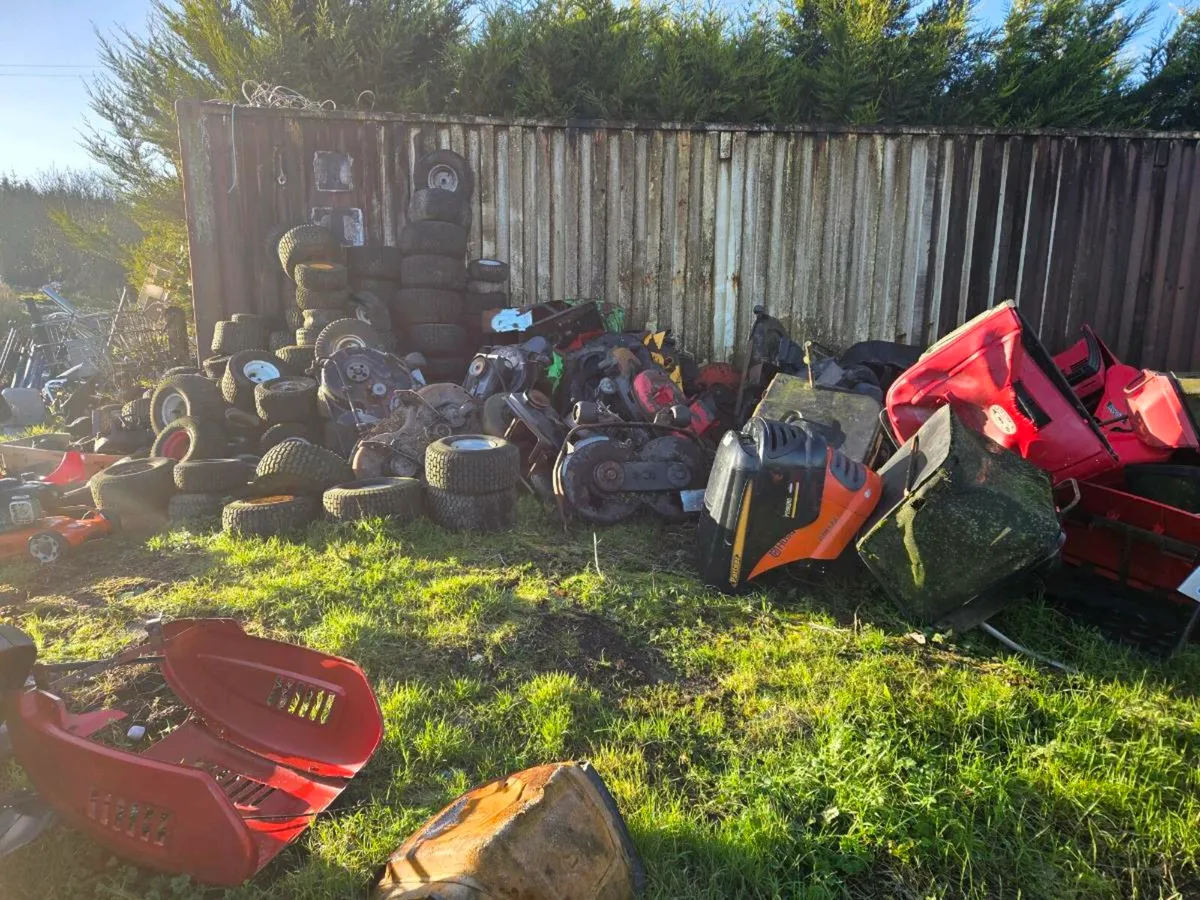 Lawnmowers parts for sale - Image 2