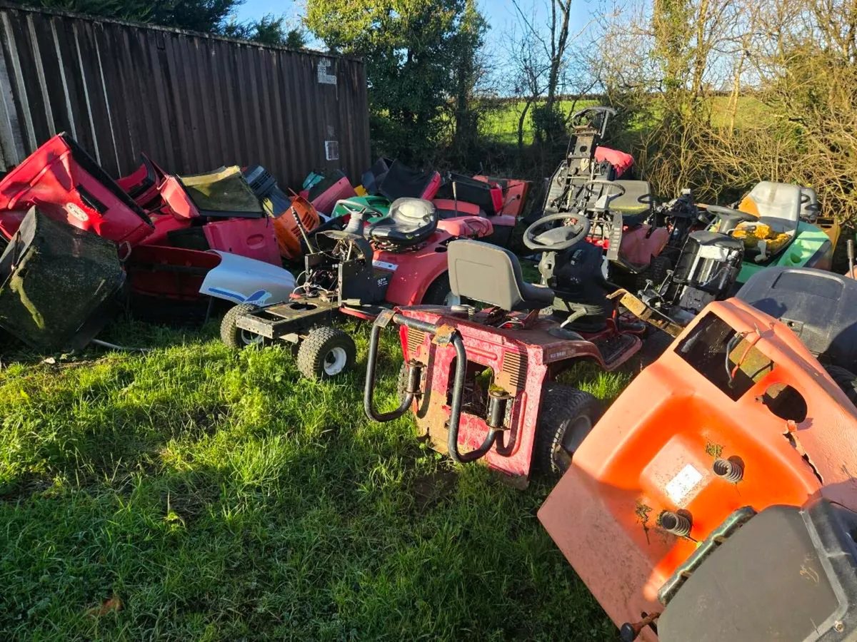 Lawnmowers parts for sale - Image 4