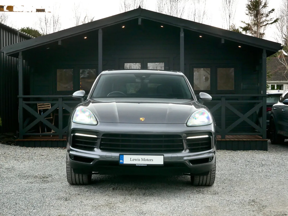 2020 Porsche Cayenne E-Hybrid - Image 2