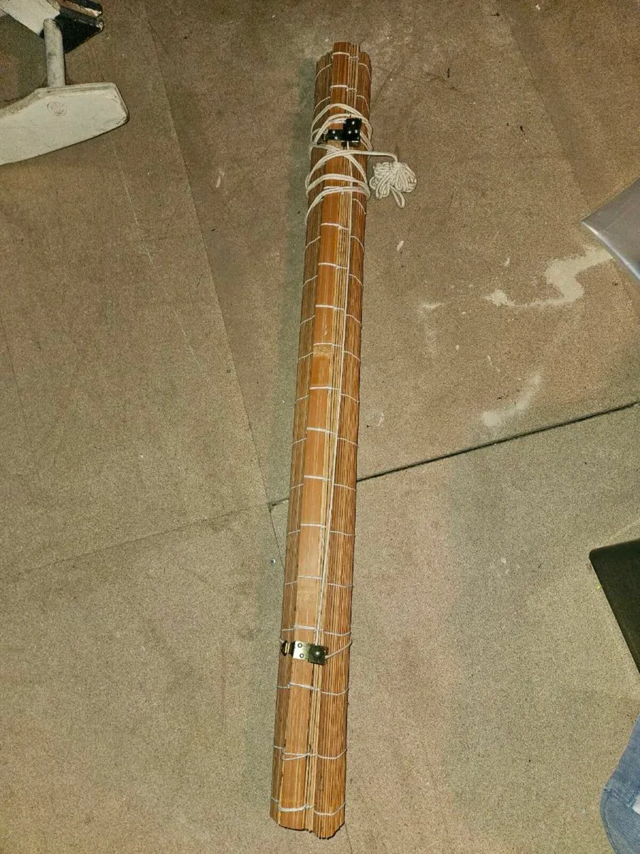 Bamboo blind approx 100 cm × 150cm - Image 1