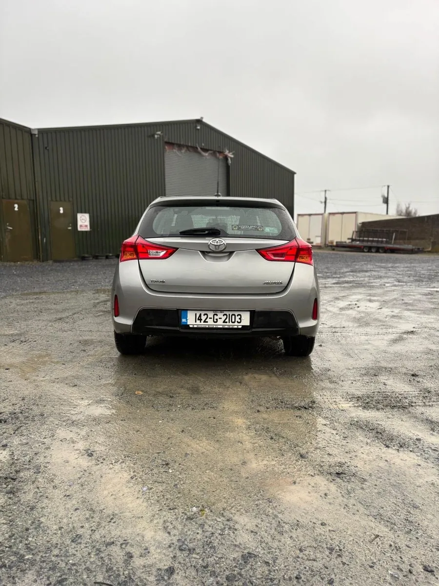 2014 Toyota,auris 1.3 petrol - Image 4