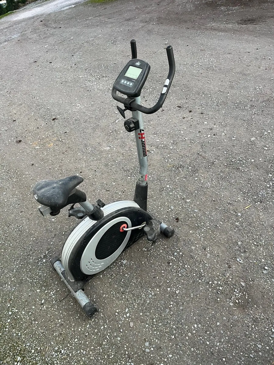 Cross trainer and bike - Image 2