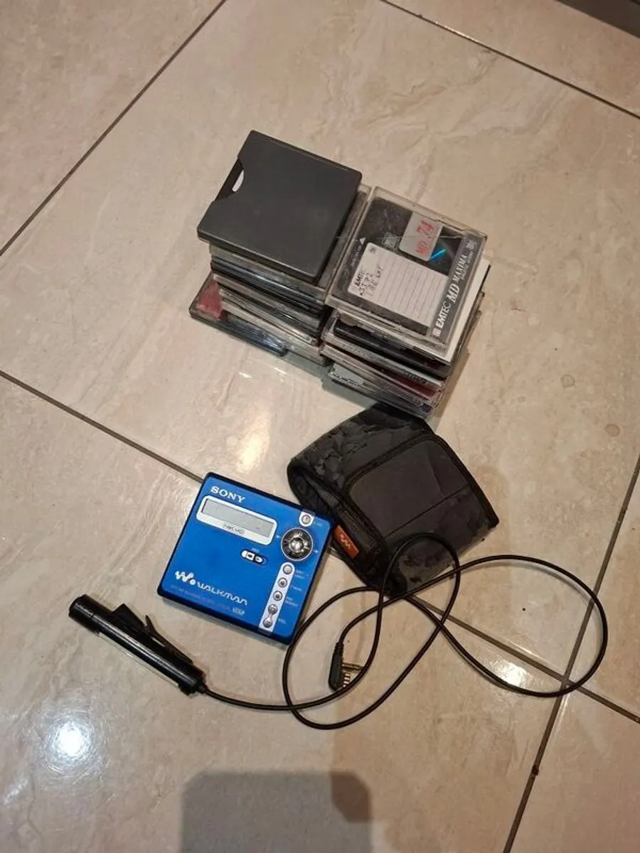 Sony Minidisc Walkman & Discs