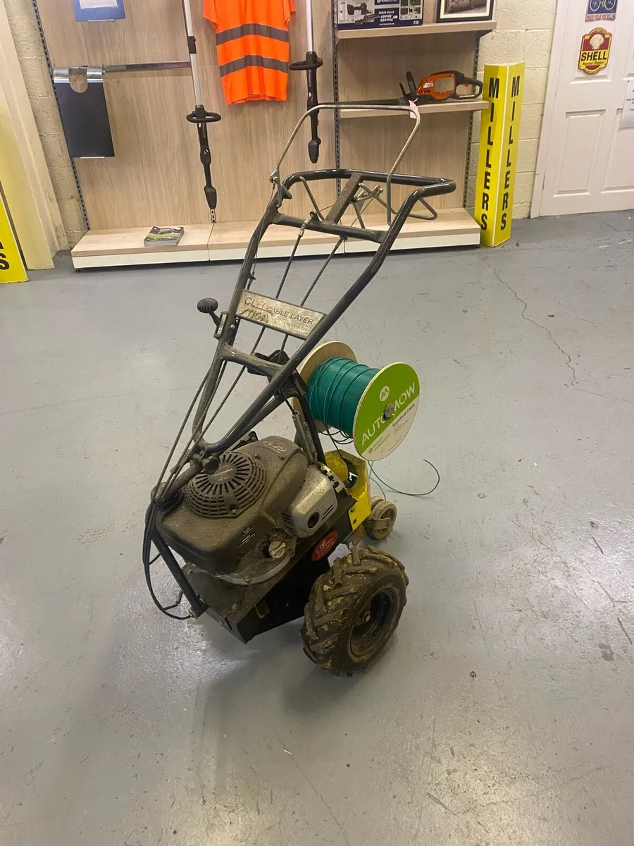 Robot lawnmower cable laying machine - Image 2