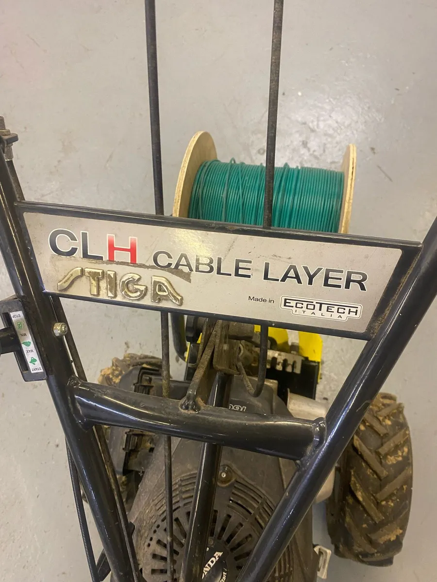 Robot lawnmower cable laying machine - Image 3