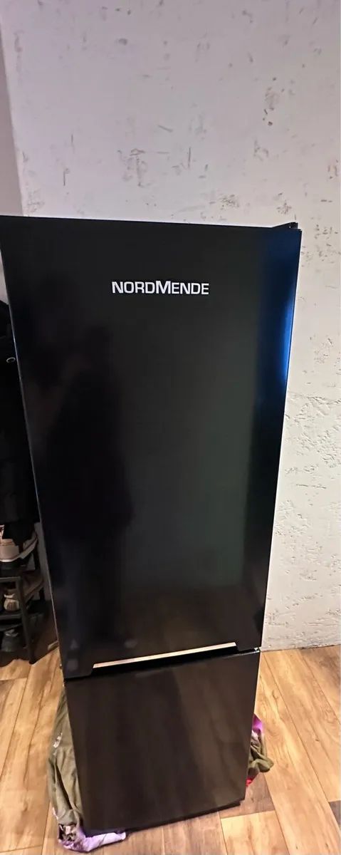 Fridge/freezer - Image 1