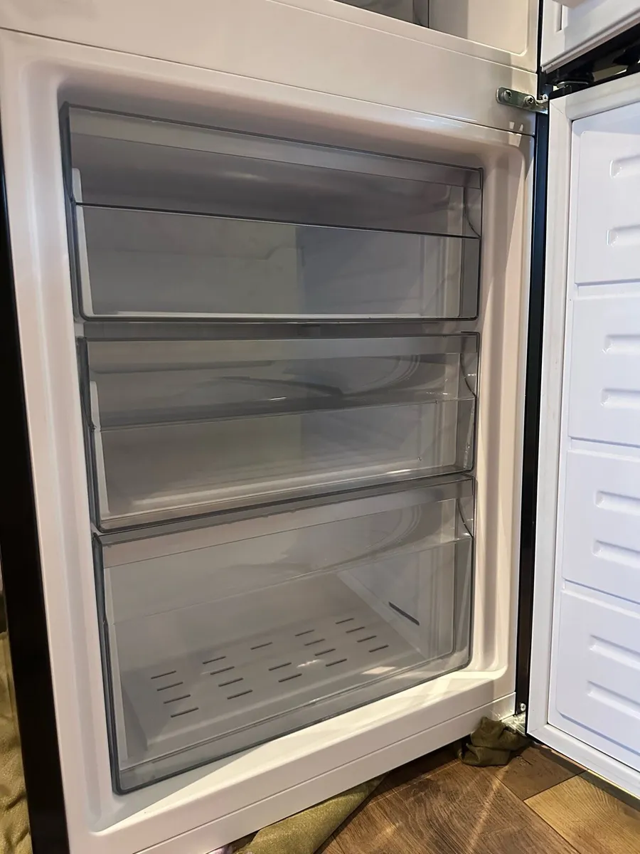 Fridge/freezer - Image 3