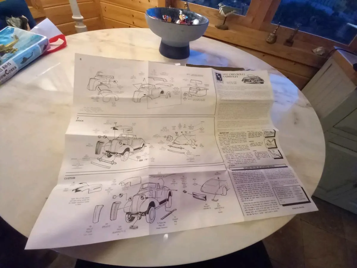 Model kit of 1937 Cabriolet unpainted D18 post 10e - Image 4