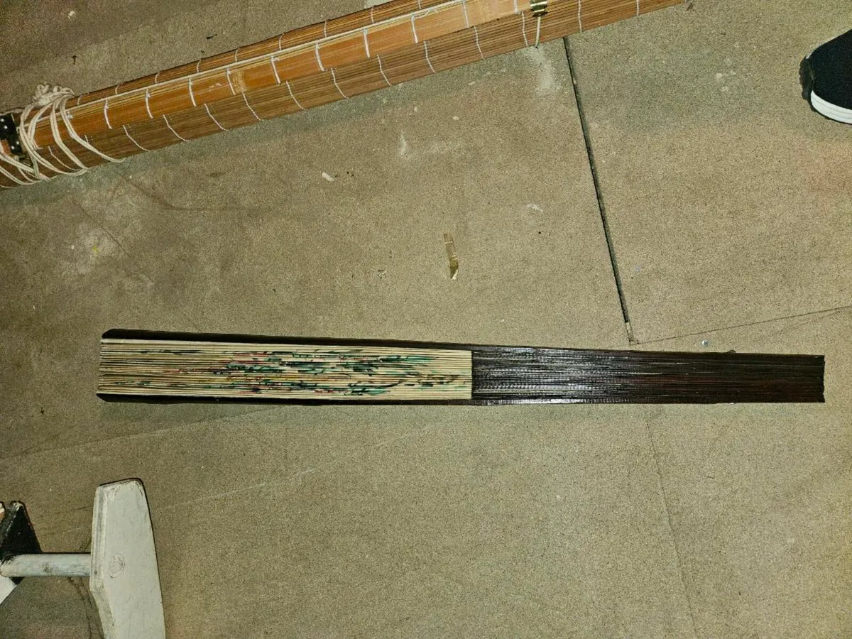 Large decorative fan - Image 2