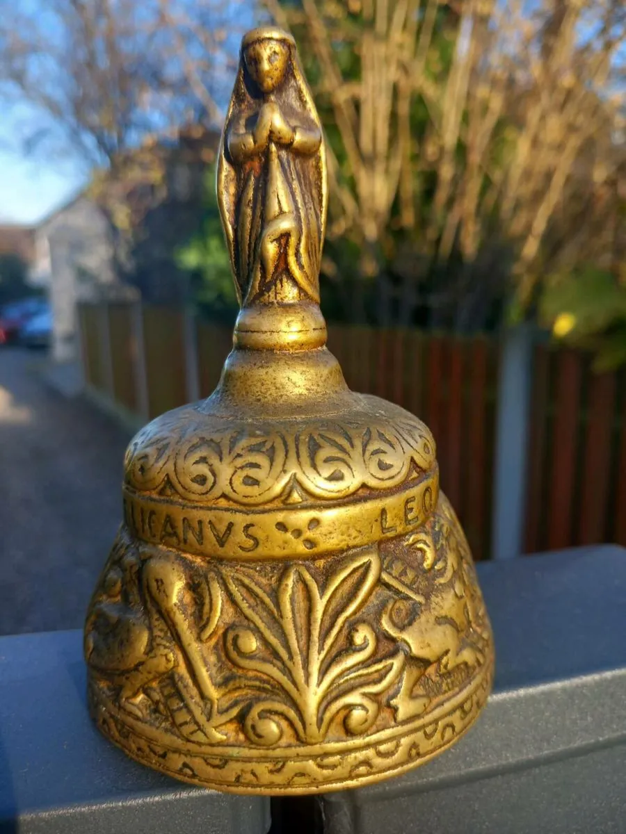 Antique brass sanctuary bell, D18 post 6e - Image 1