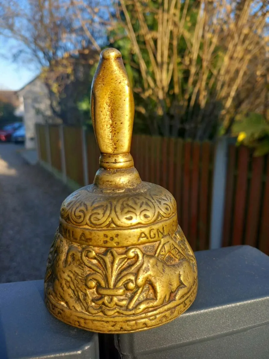 Antique brass sanctuary bell, D18 post 6e - Image 2