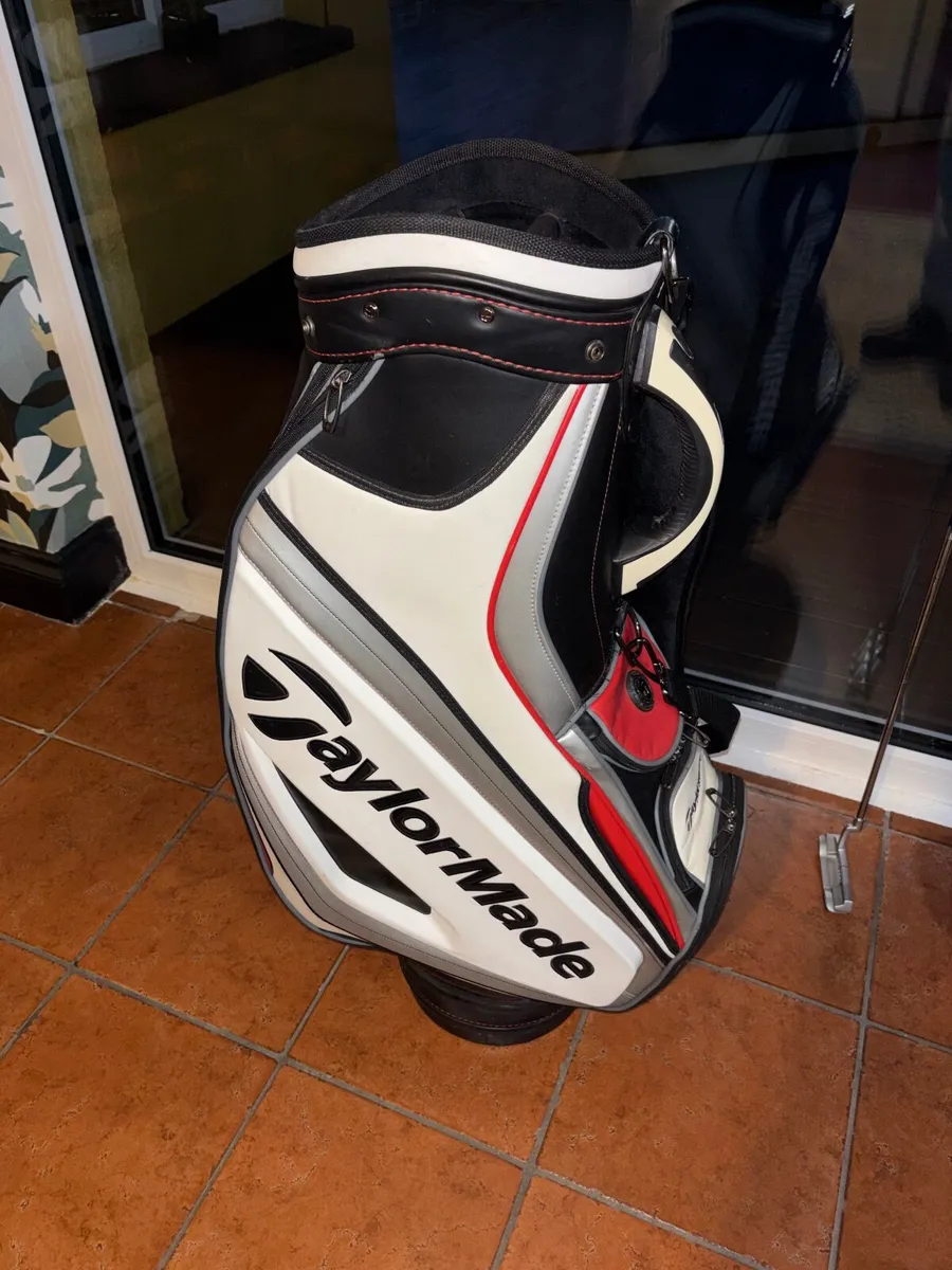 Taylormade Golf bag - Image 1