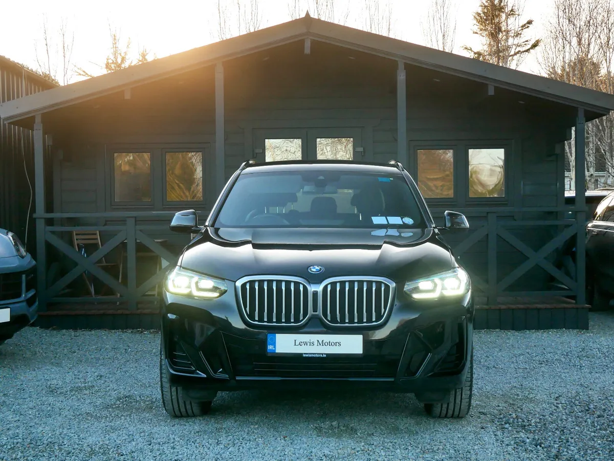 2024 BMW X3 30e M Sport - Image 2