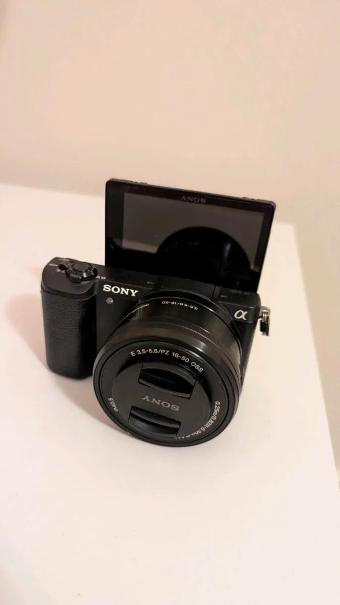 Sony A5100 - Image 2