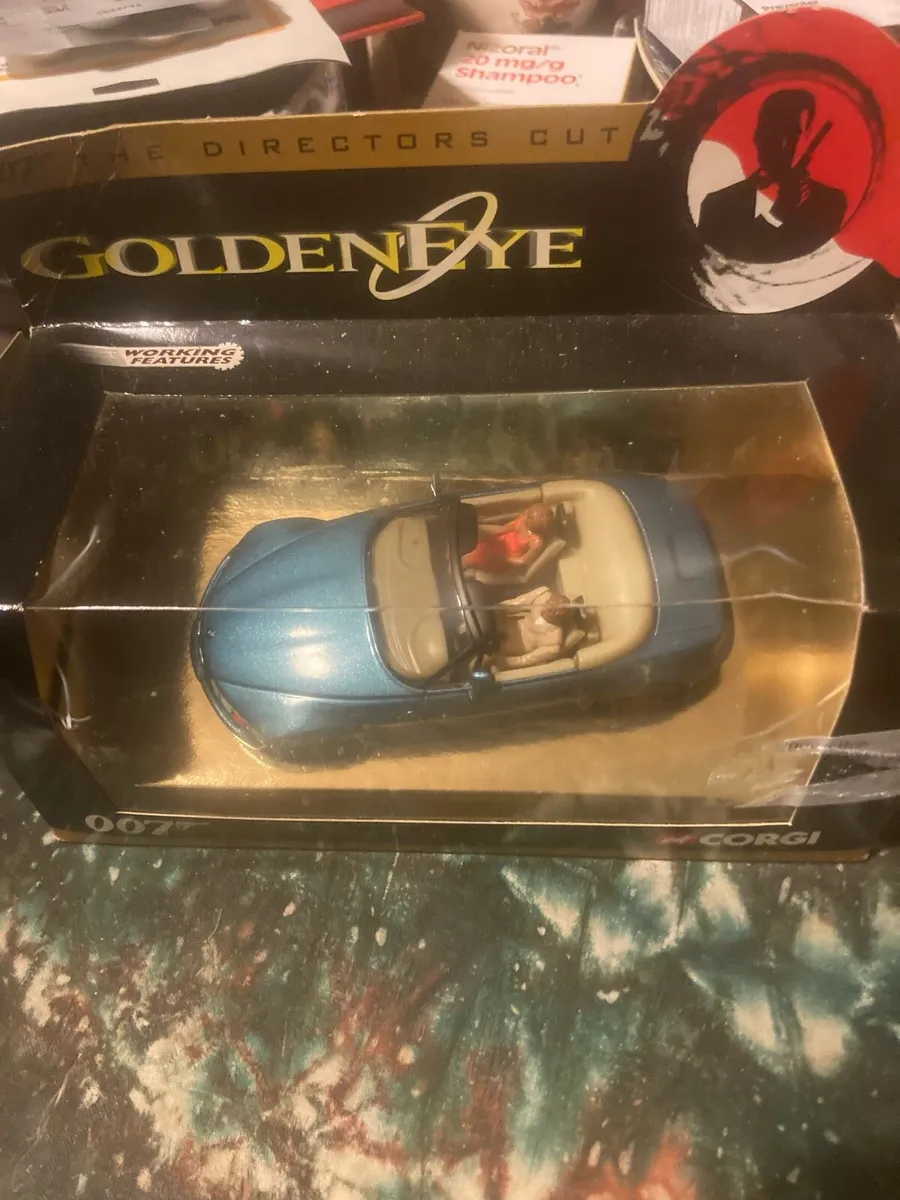 Corgi 007 bond vehicles free postage - Image 2