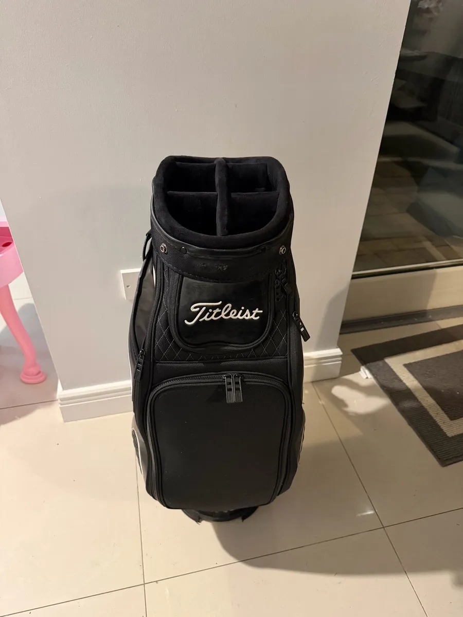 Titleist Mid Size Tour Golf Bag - Image 3