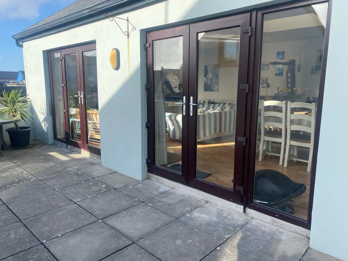 Lahinch 2 bedroom Apartment - Image 2