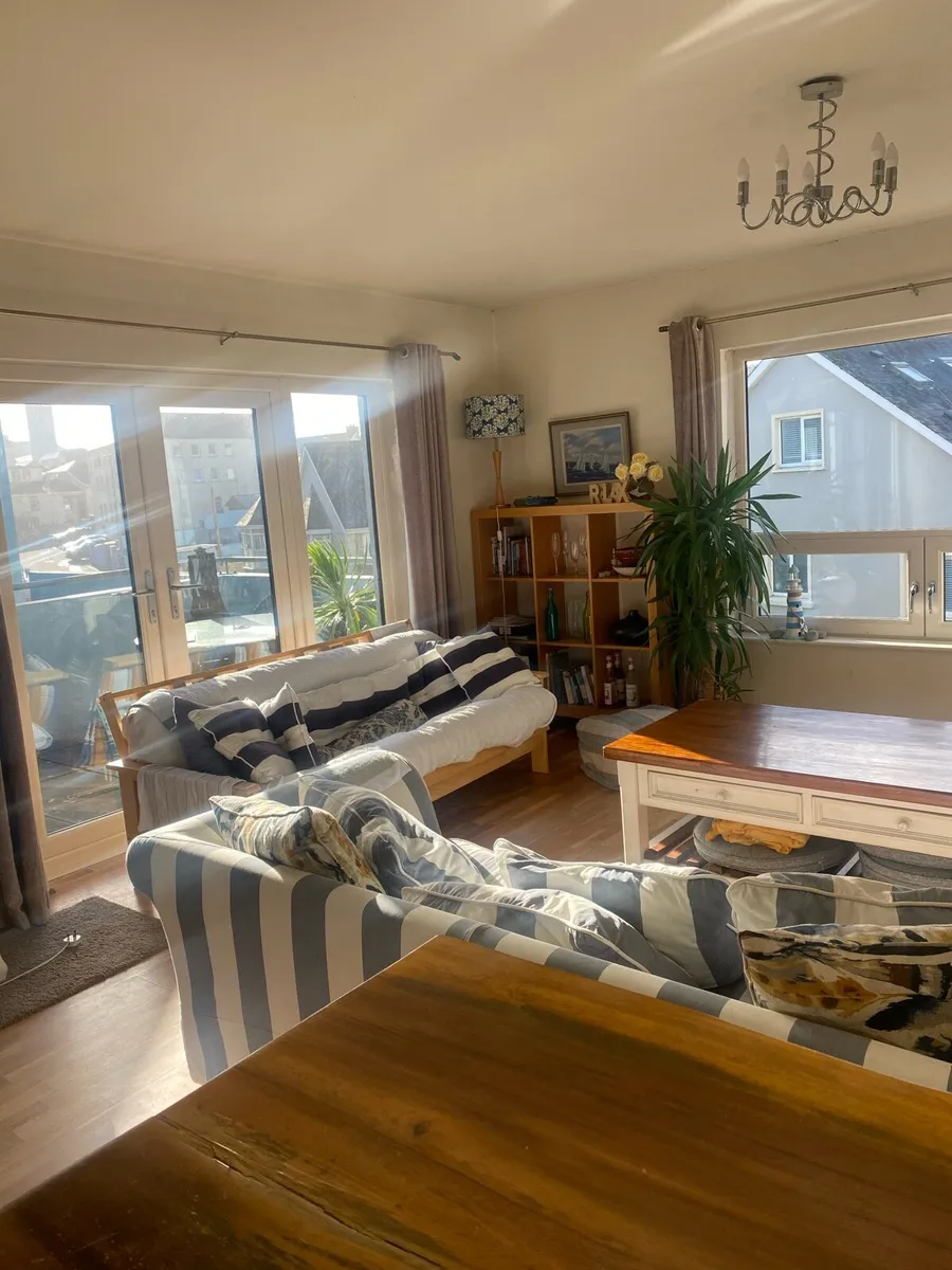 Lahinch 2 bedroom Apartment - Image 3