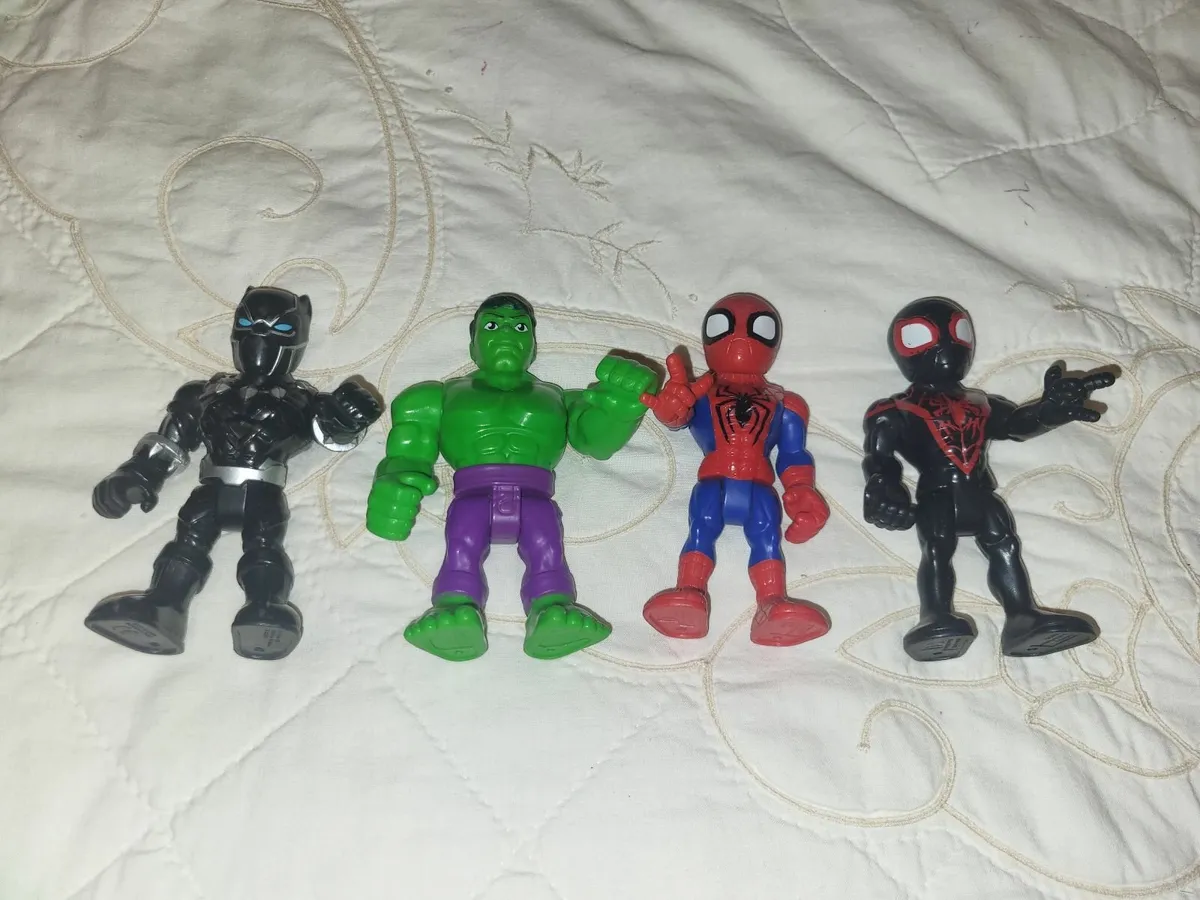 Marvel Figures - Image 1