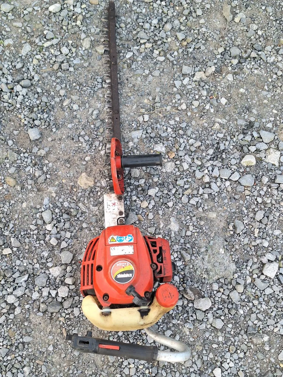 Shindaiwa hedge trimmer - Image 1