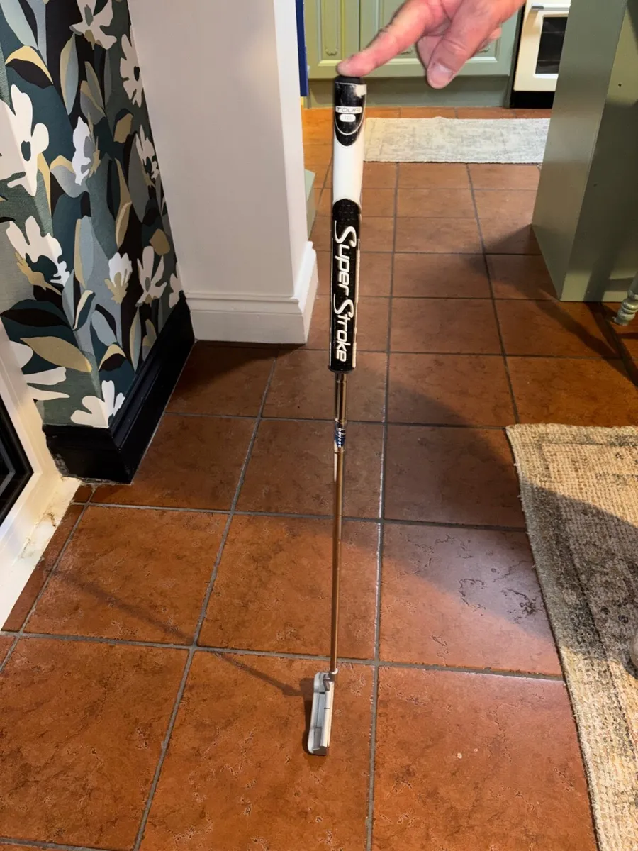 Odyssey Golf Putter - Image 1