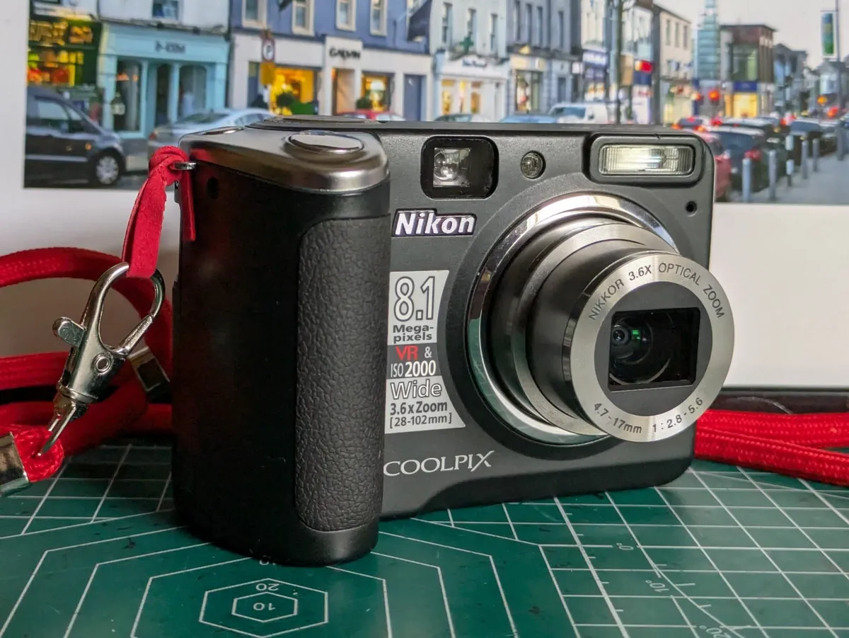 Nikon Coolpix P50 8MP CCD🌈 compact camera - Image 1