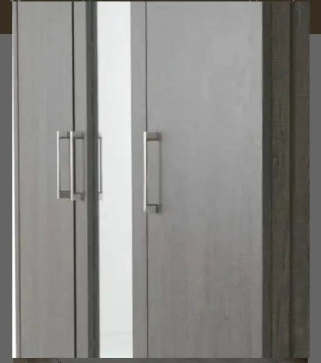 Lisbon 3 Door Wardrobe – Modern Grey Finish 🌟 - Image 2