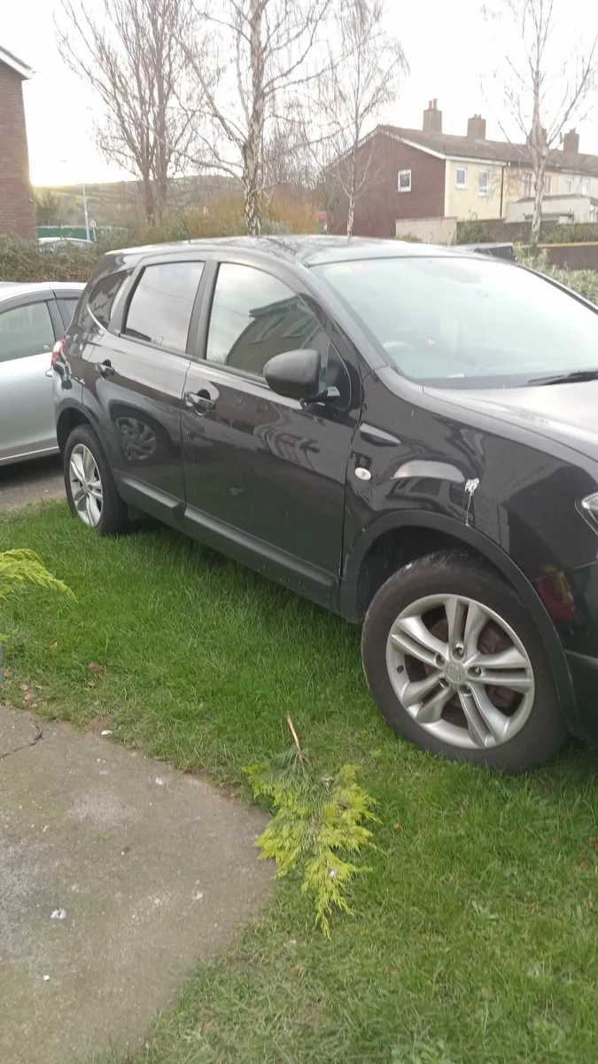Nissan Qashqai+2 2011 - Image 1