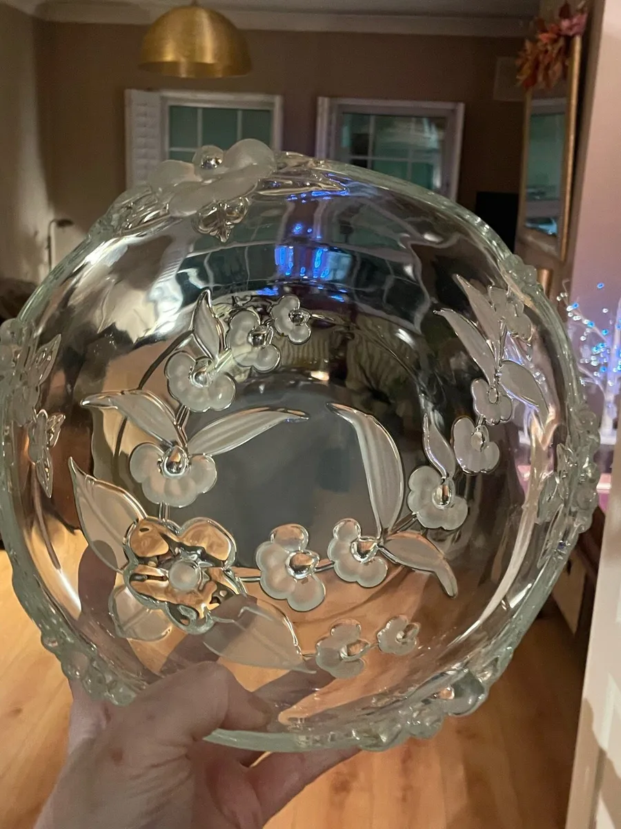 Mikasa Walther vintage glass bowl - Image 1