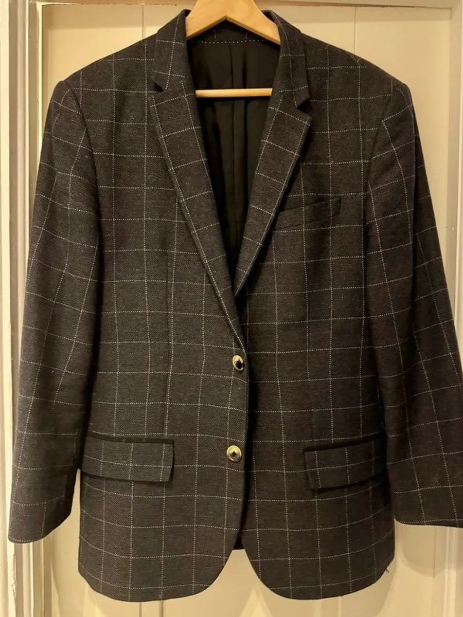 Men's Premium Jacket Bundle (Medium) - Image 2